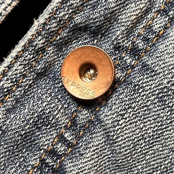 Express Denim Jacket Size Small 100% Cotton Button Down Medium Wash Waist Length - Picture 4 of 8